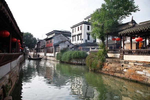 媒体人：没有武磊的上半场，国足两个边路都有冲击力了